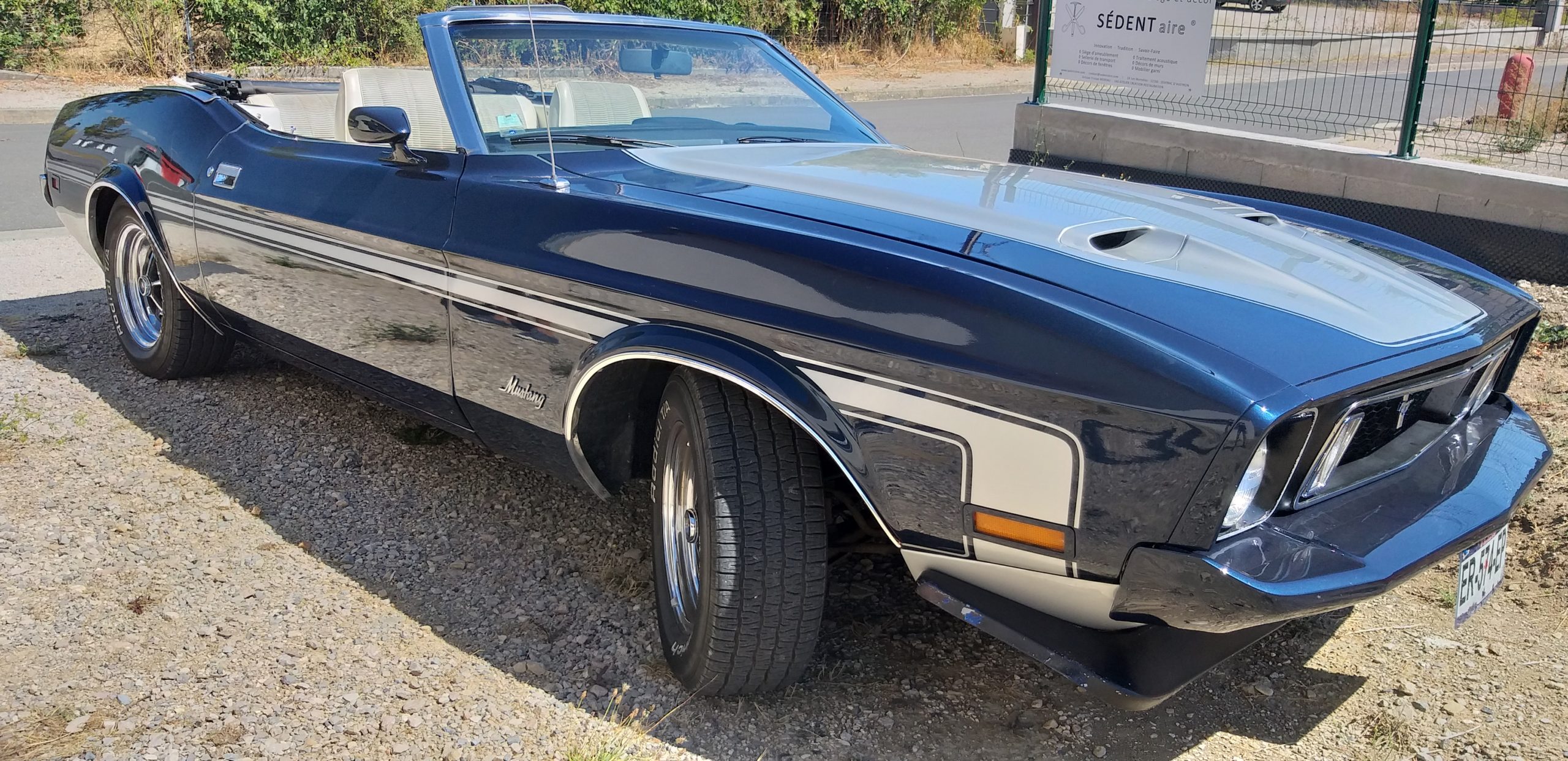 FORD MUSTANG cabriolet SEDENTaire SEVERAC AVEYRON LOZERE TARN