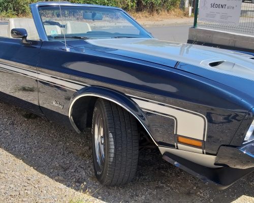 FORD MUSTANG cabriolet SEDENTaire SEVERAC AVEYRON LOZERE TARN