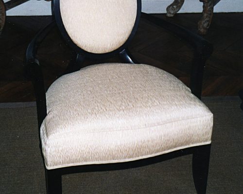 Fauteuil Contemporain médaillon